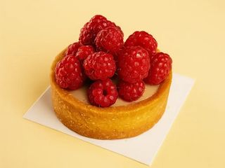 Тарт з ягодами малина