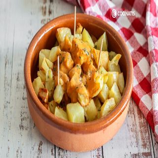 Patatas bravas (ración)