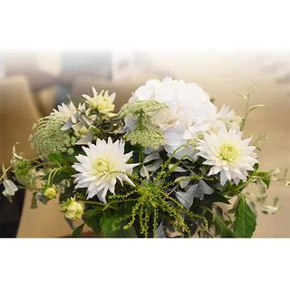 Bukiet biały z hortensją