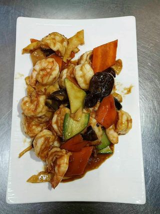 101. Gamberi con verdure miste