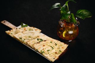 Lasooni naan