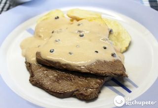Ternera con salsa de pimienta