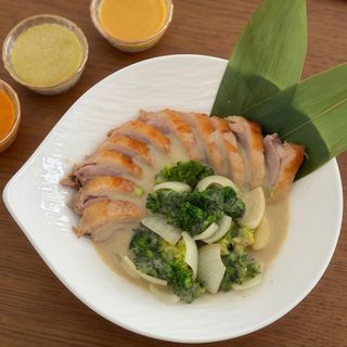 Curry de Pato con brócoli y cebolla