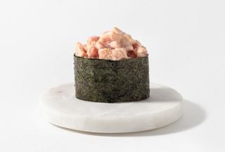 Gunkan tuna