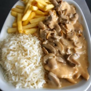 Bifinhos de Peru C/ Cogumelos