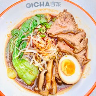 Ramen de Ternera picante con caldo