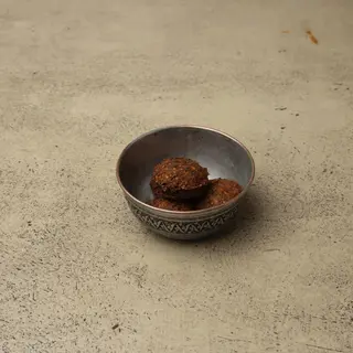Falafel, tahini y harissa