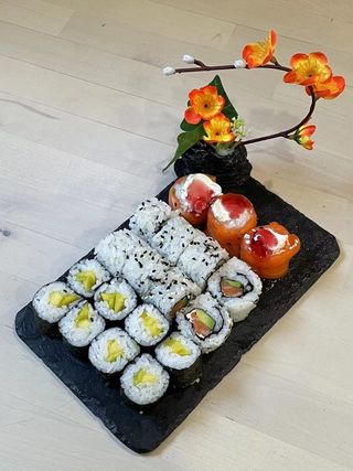F48 Sushi Combinado