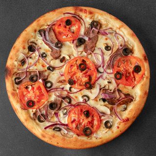 Піца Вітелло тоннато (550г)