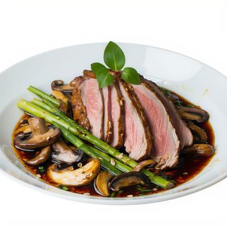 Pato Con Setas Y Bambú