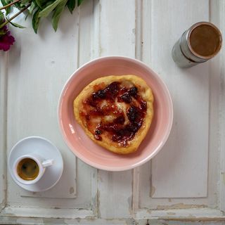 Meкица със сладко (130г)