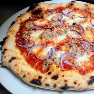 Pizza Tonno e cipolla in teglia