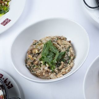 შილა კალმახა სოკოთი და ტრიუფელის ზეთით