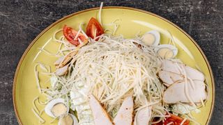 Салат Цезарь С Курицей Гриль (350г)