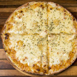 Pizza cuatro quesos
