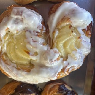 Lazo de crema con chocolate blanco  (1 Ud.)