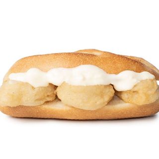 33. Tiras de calamar e molho alioli