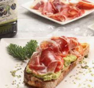 Tosta Con Aove Y Jamón