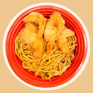 Spaghetti con gamberi fritti
