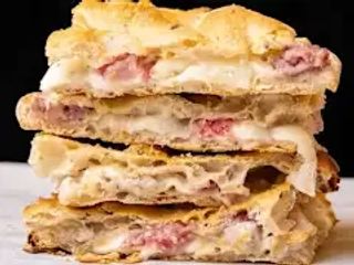 Pinsa focaccia lardo e gorgonzola