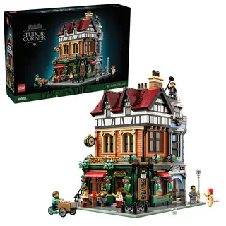 Cladire in stil Tudor - 10350