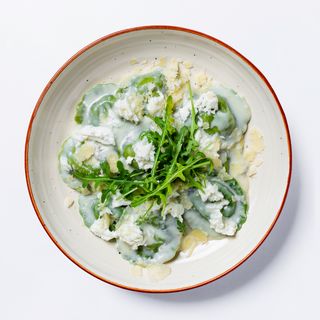 Ravioli s lombardijskim začinskim biljem i ricotta sirom