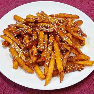 FRENCH FRIES IN KOREAN STYLE SAUCE