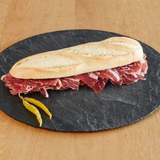 Bocadillo Españolísimo