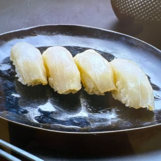 28. Nigiri De Pez Mantequilla