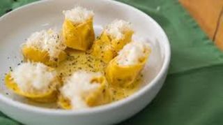 Tortellone ripieno di capesante e gamberi al burro versato