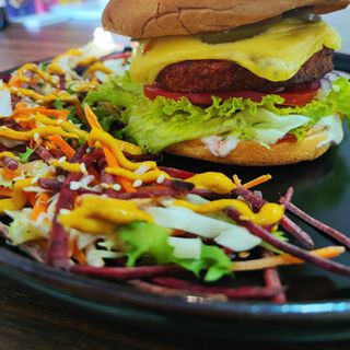 VEGE CHEESEBURGER