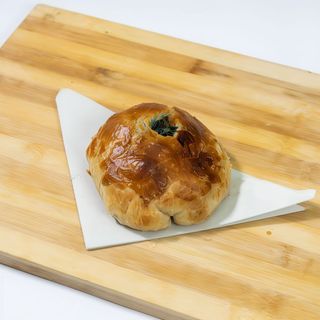 Girella di pasta sfoglia, prosciutto e provola