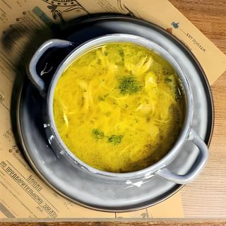 Суп лапша с фермерским цыпленком (300г)