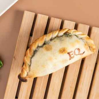 Empanada de Espinacas y Queso