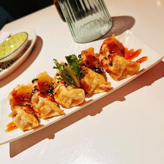 Gyoza de pollo (5 uds.)鸡肉饺子