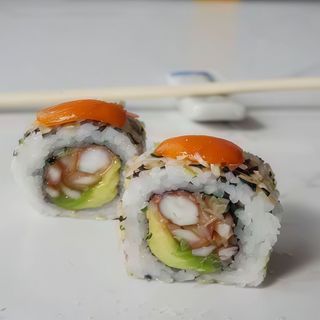 Uromaki Roll De Cangrejo De Concha Blanda Tempurizado