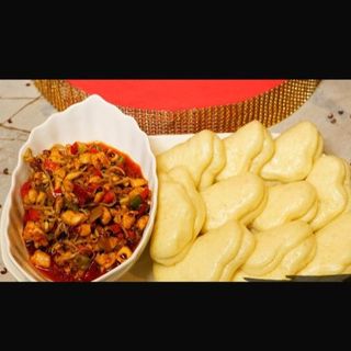 Курица с пампушками