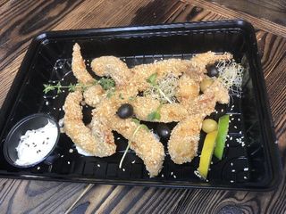 Хвости тигрової креветки фрі з сирним соусом (7 шт)