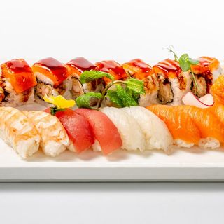 64. Sushi misto - 18 pezzi