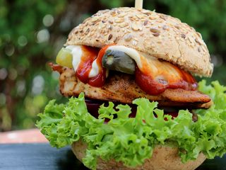 KURCZAK BURGER