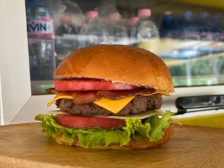 Black Angus Bacon Burger