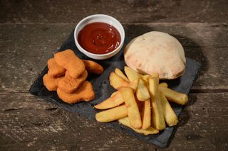 Meniu nuggets (kids) + cartofi prajiti