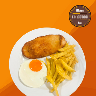 Plato combinado de escalope con huevo y patatas