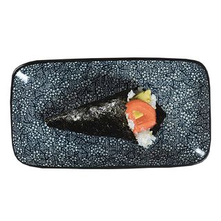 30. Temaki de salmón (1 pza.)
