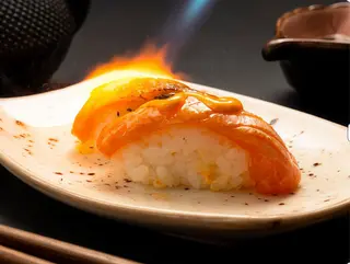 147 Nigiri De Atún Flameado (4 Uds.)