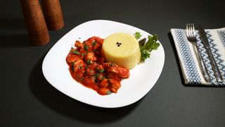 Ostropel de pui cu mamaliguta