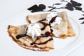 Clatite cu finetti si banane