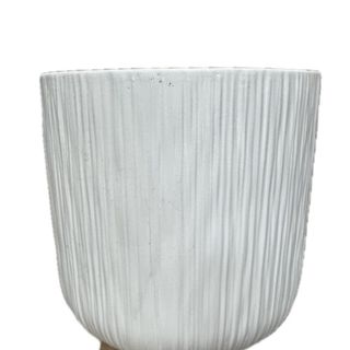 Vaso médio branco com nervuras 