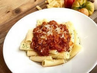 Tortiglioni boloñesa