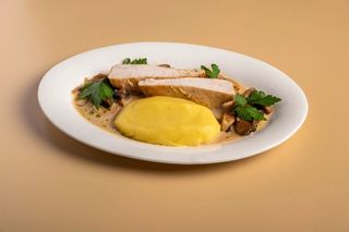 Куриное филе с картофельным пюре 